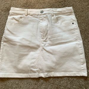 White denim skirt